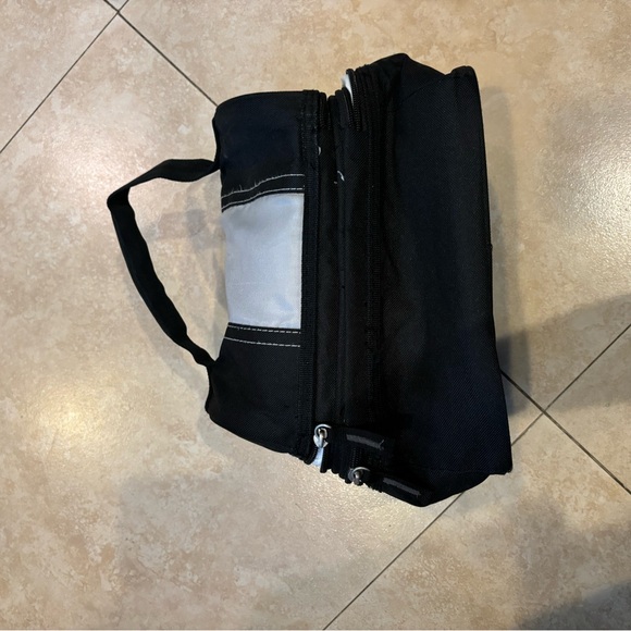 Black and Gray Lunch Bag - Picture 3 of 5